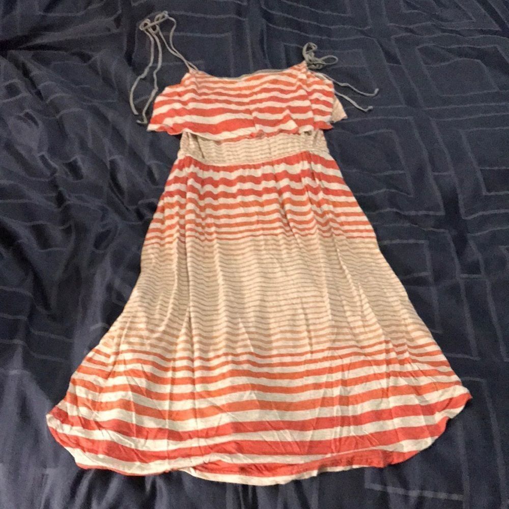 Dress - Picture 3 of 3